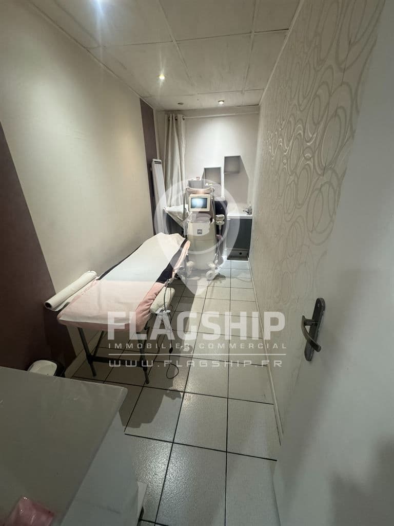 Esthétique · 43 m² · Cession de bail — photo 3