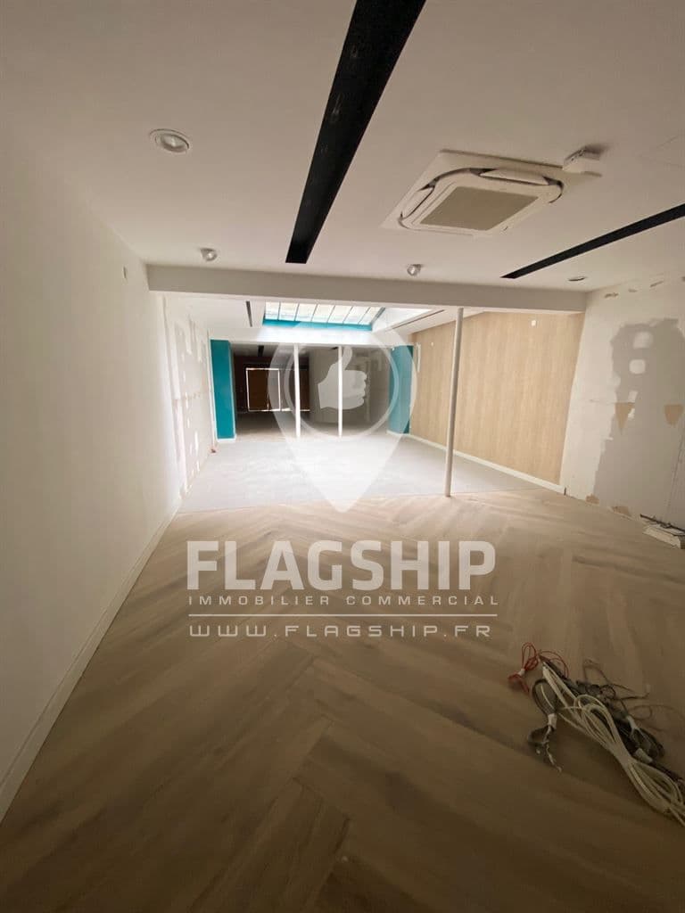 Local commercial · 170 m² · Location — photo 1