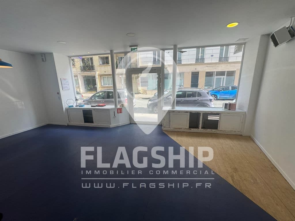 Supermarché · 67 m² · Location — photo 1