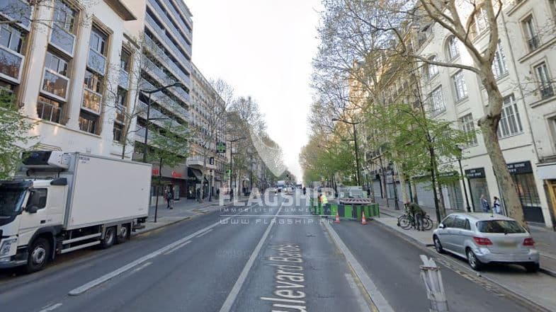 Local commercial · 520 m² · Location — photo 2