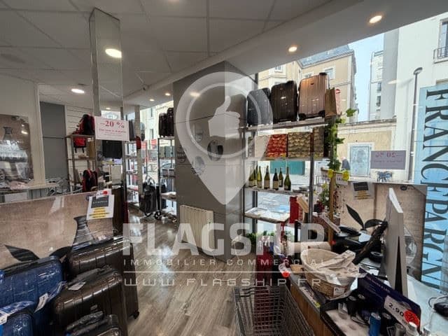 Local commercial · 120 m² · Location — photo 3