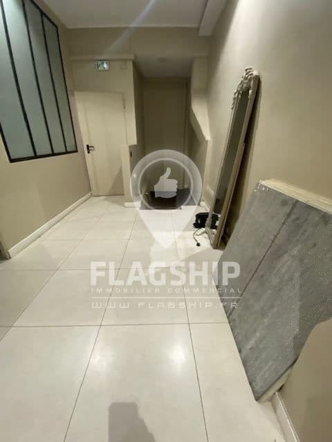 Local commercial · 180 m² · Location — photo 2