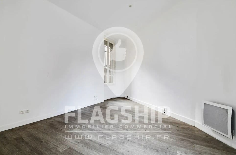 Local commercial · 72 m² · Achat des murs — photo 3