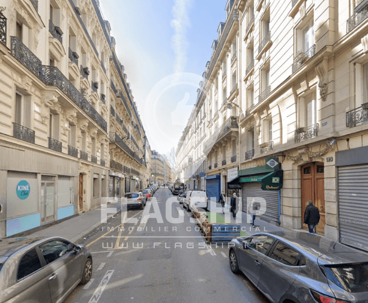Local commercial · 63 m² · Location — photo 2