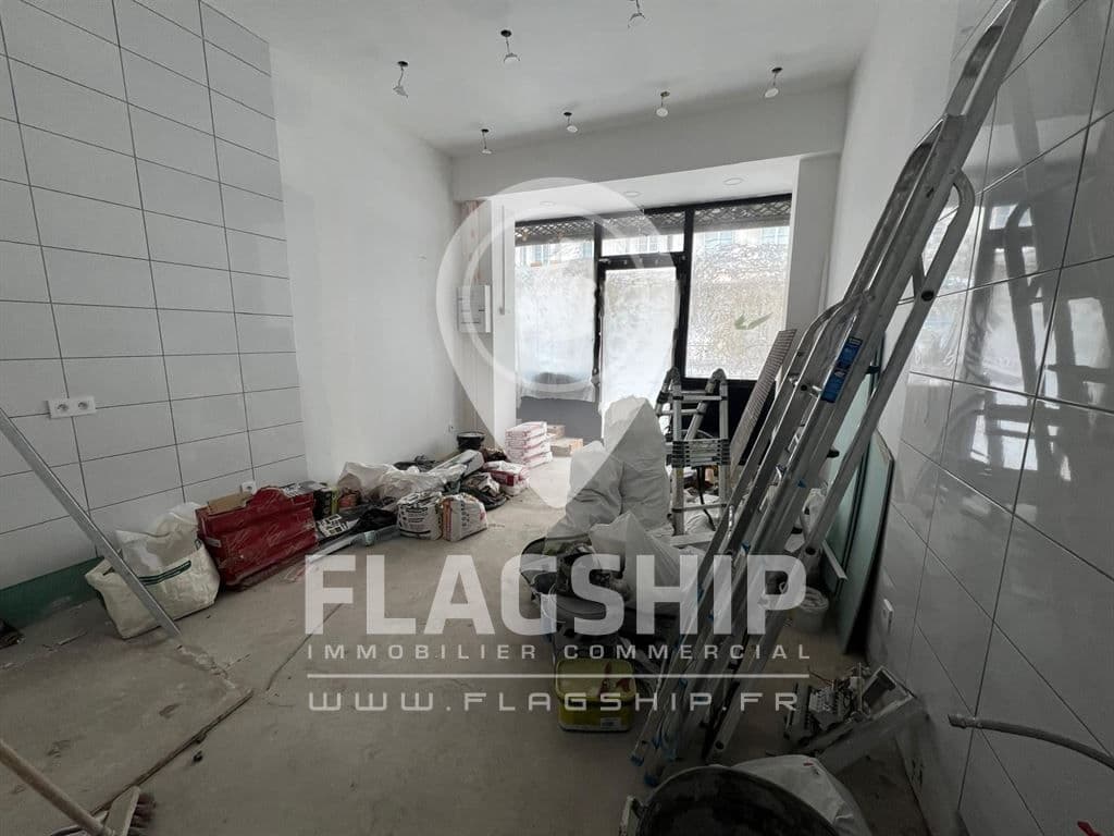 Local commercial · 25 m² · Location — photo 1