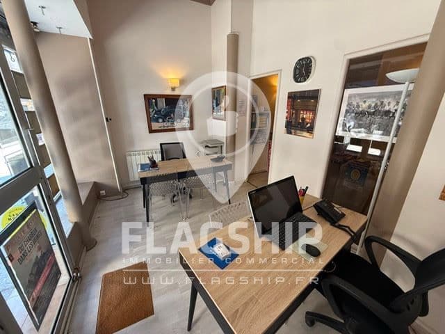 Local commercial · 37 m² · Cession de bail — photo 2