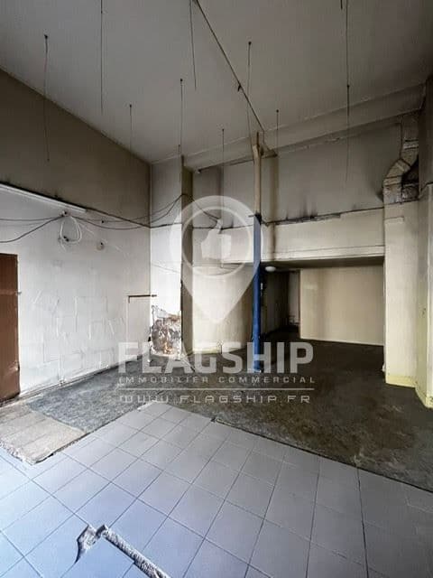 Local commercial · 90 m² · Location — photo 2