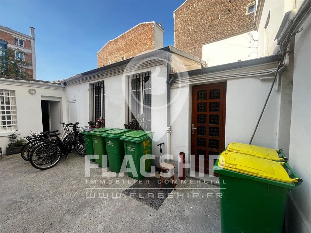 Local commercial · 90 m² · Location — photo 3