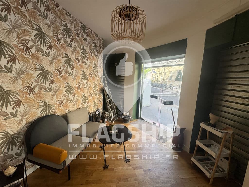 Local commercial · 51 m² · Location — photo 1