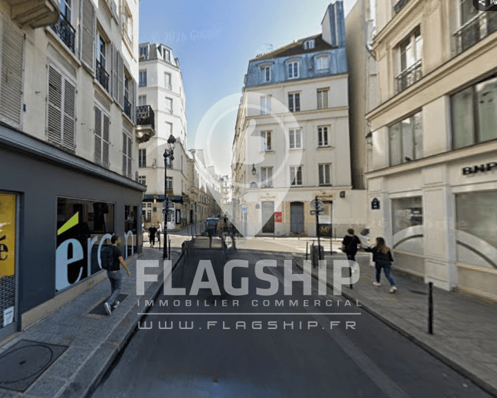 Local commercial · 145 m² · Location — photo 3