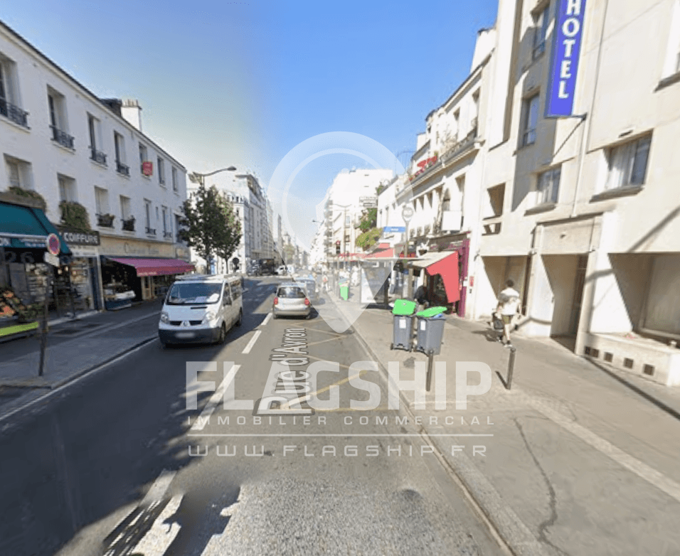 Local commercial · 62 m² · Location — photo 2