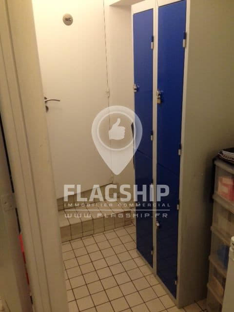 Local commercial · 60 m² · Achat des murs — photo 1