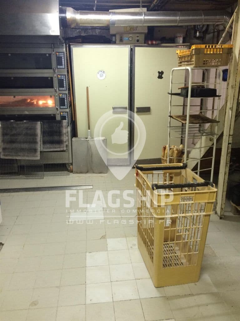 Local commercial · 130 m² · Cession de bail — photo 3