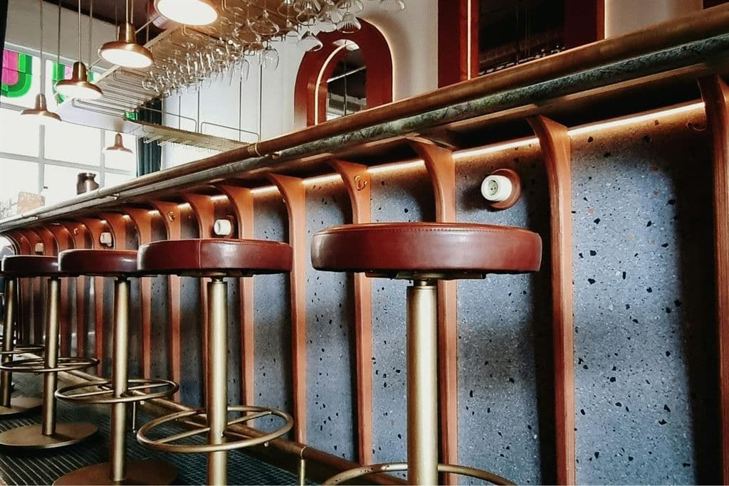 Brasserie · 140 m² · Fonds de commerce — photo 1
