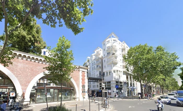 Murs commerciaux · 576 m² · Achat des murs — photo 2