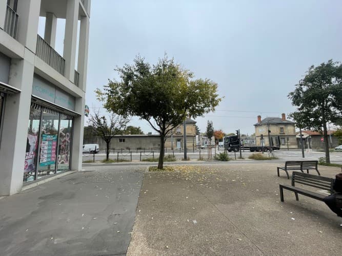 Local commercial · 105 m² · Fonds de commerce — photo 2