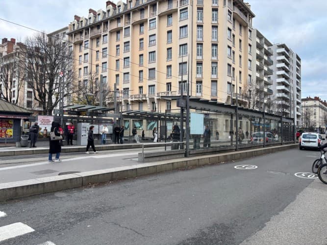 Local commercial · 80 m² · Cession de bail — photo 2