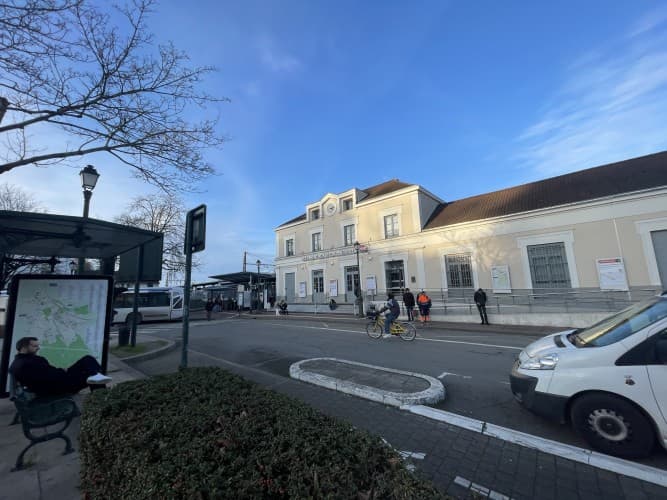 Local commercial · 110 m² · Cession de bail — photo 1