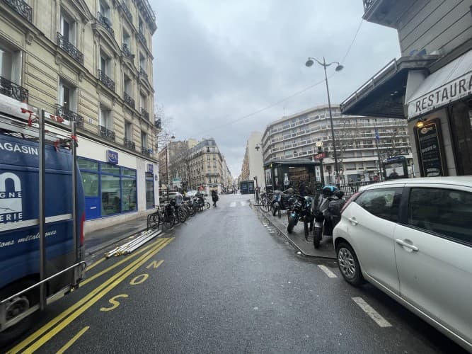 Local commercial · 12 m² · Cession de bail — photo 2