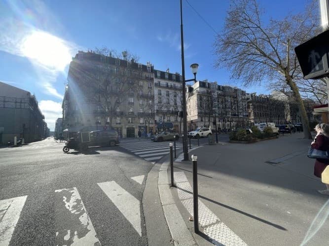 Local commercial · 82 m² · Cession de bail — photo 1