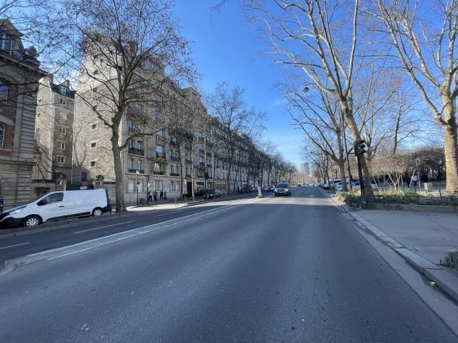 Local commercial · 82 m² · Cession de bail — photo 2