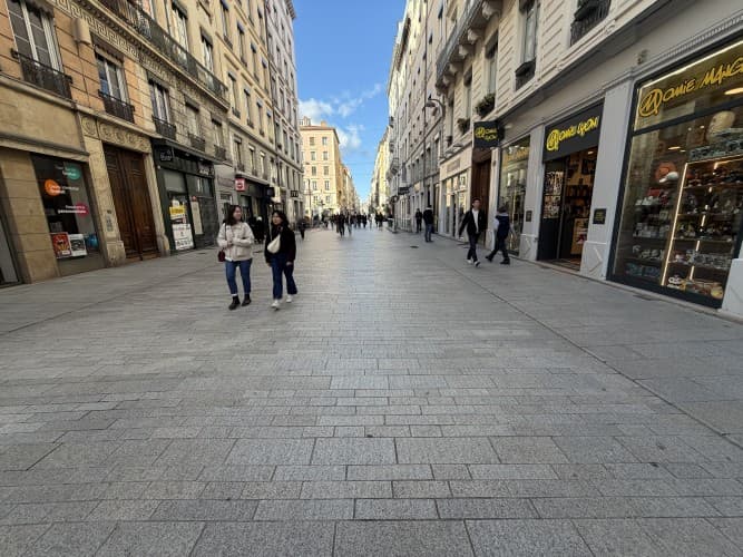 Local commercial · 26 m² · Cession de bail — photo 1