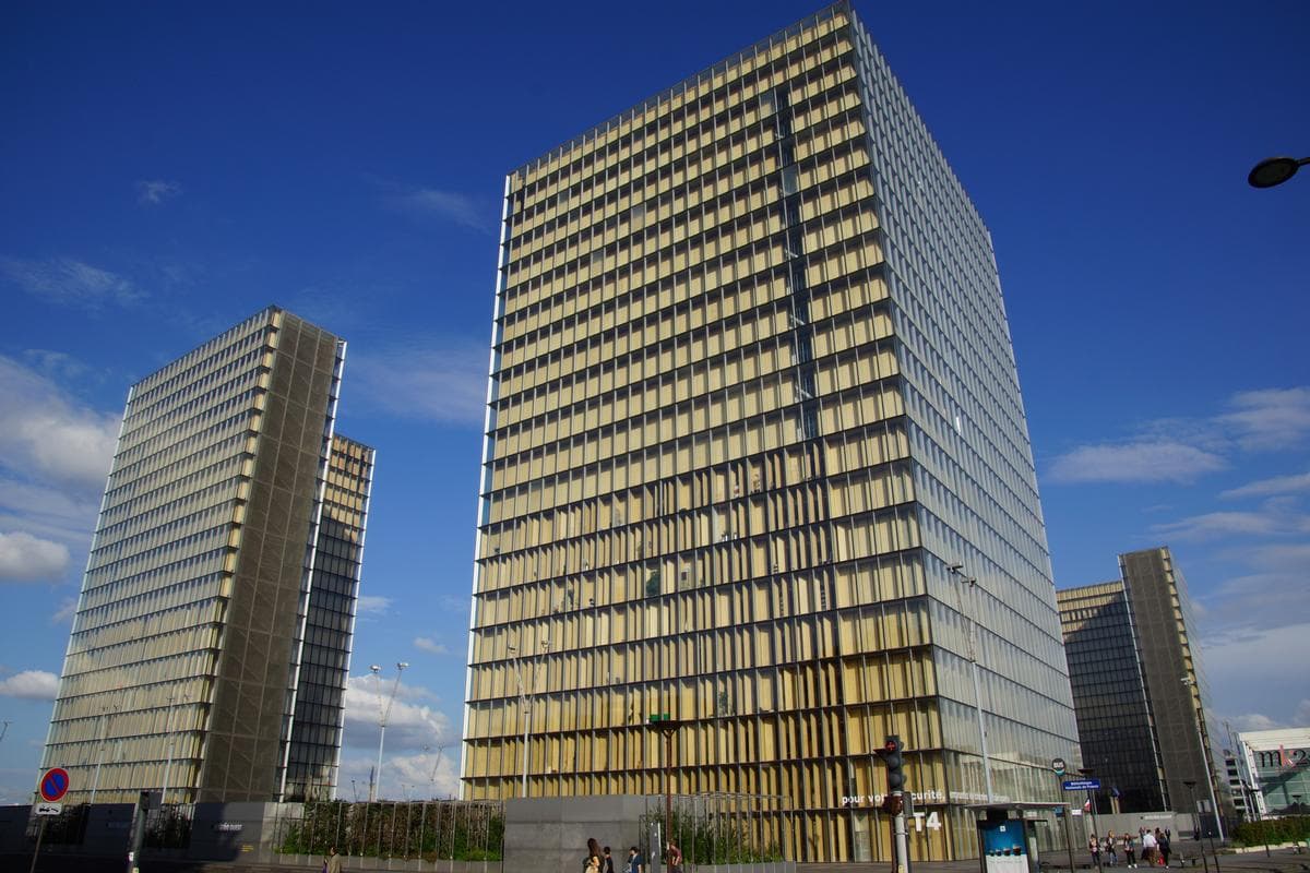 Local commercial · 200 m² · Cession de bail