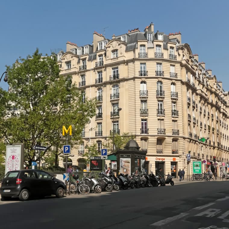 Local commercial · 396 m² · Cession de bail