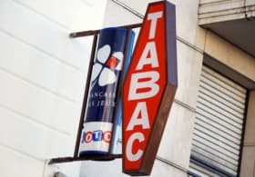 Bureau de tabac · 80 m² · Fonds de commerce — photo 1