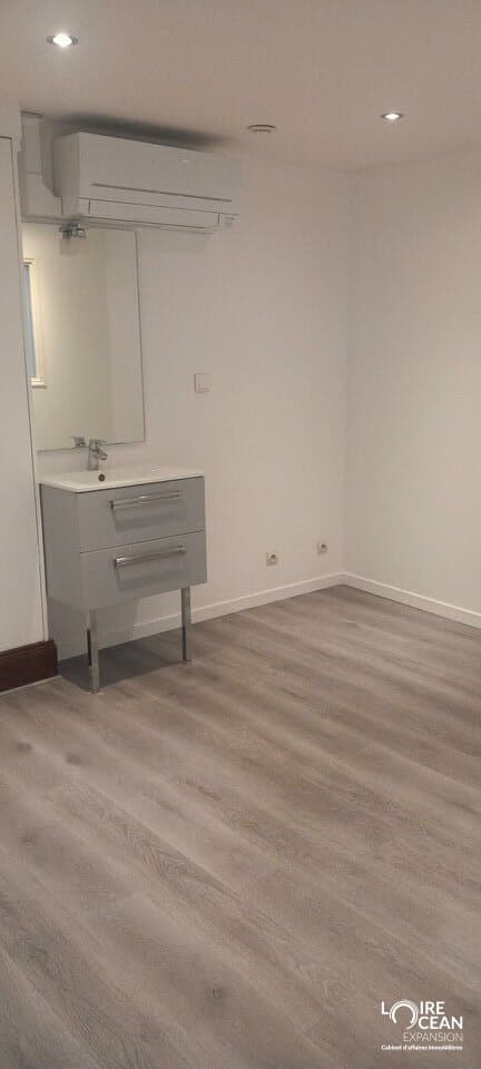 Local commercial · 80 m² · Location — photo 2