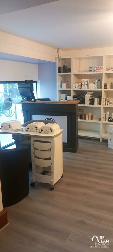 Local commercial · 80 m² · Location — photo 3