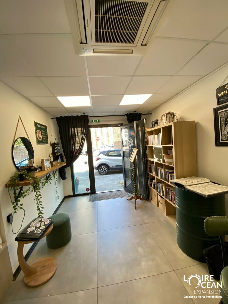Local commercial · 70 m² · Location — photo 2