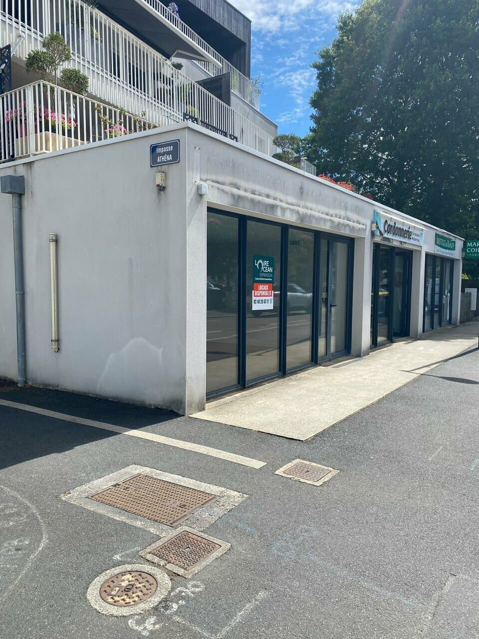 Local commercial · 53 m² · Location — photo 3