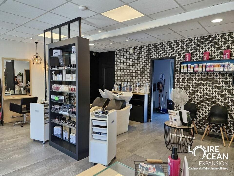 Salon de coiffure · 50 m² · Fonds de commerce — photo 2