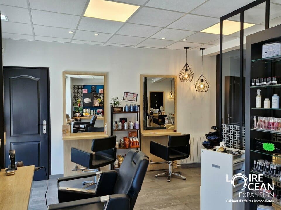 Salon de coiffure · 50 m² · Fonds de commerce — photo 3