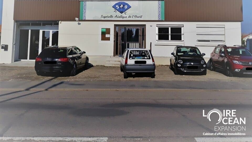 Local commercial · 240 m² · Location — photo 1