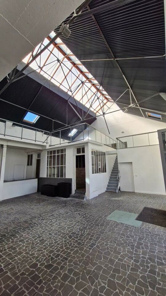 Local commercial · 317 m² · Achat des murs — photo 3