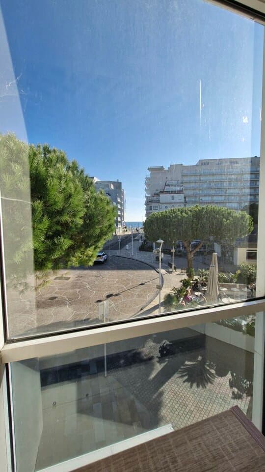 Local commercial · 462 m² · Location — photo 1