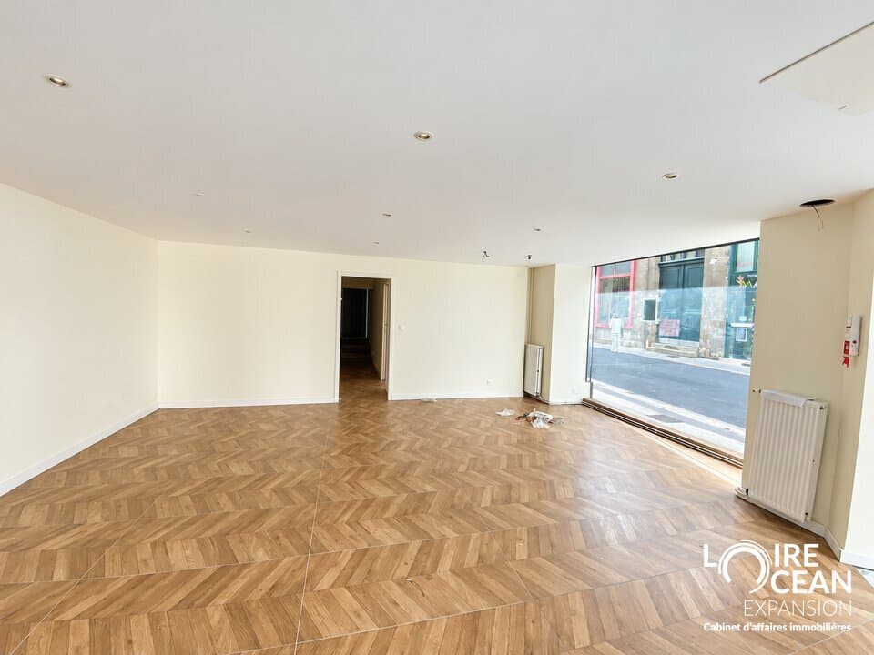 Local commercial · 95 m² · Location — photo 2
