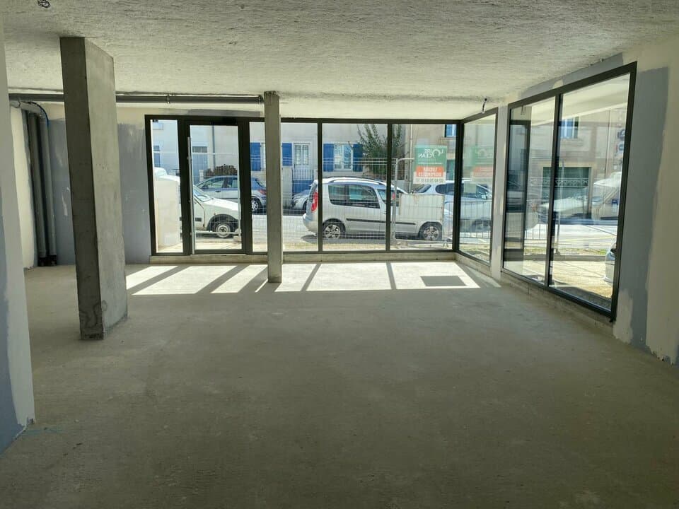 Local commercial · 80 m² · Achat des murs — photo 2