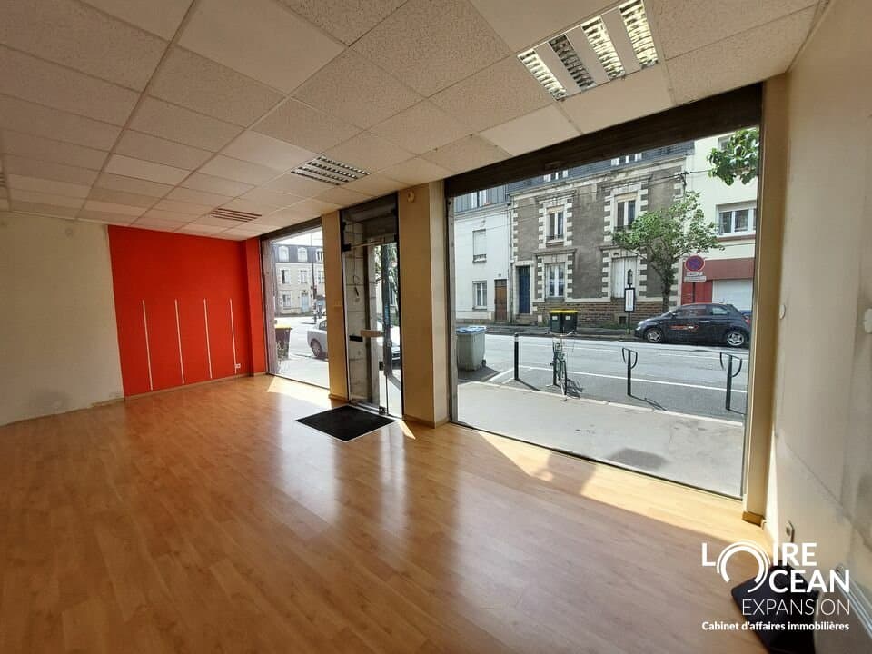 Local commercial · 60 m² · Location — photo 3
