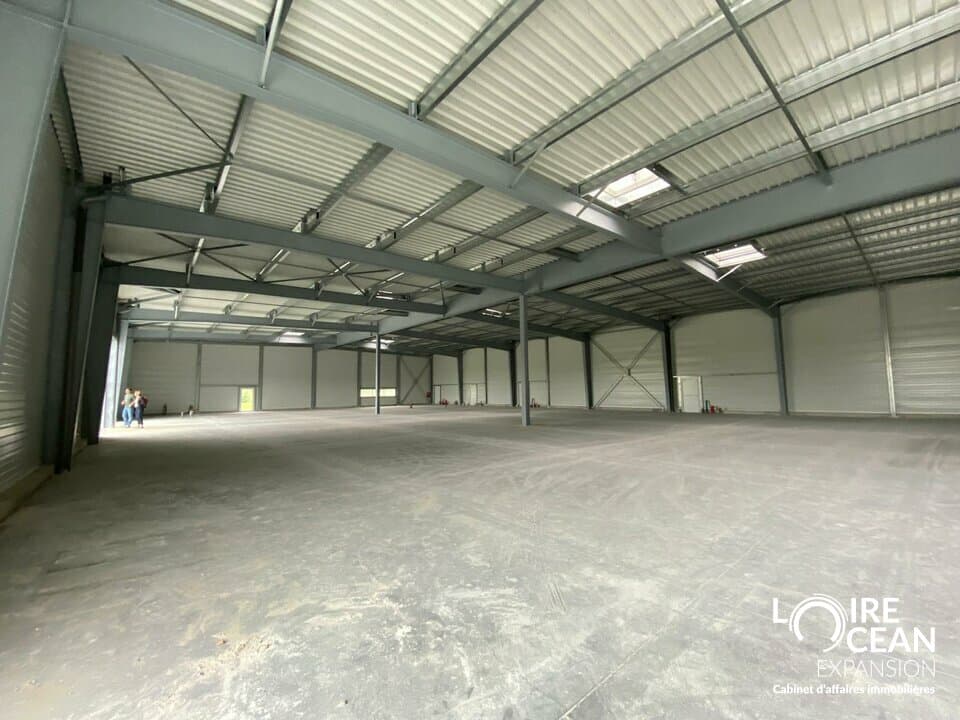 Local commercial · 1172 m² · Location — photo 1