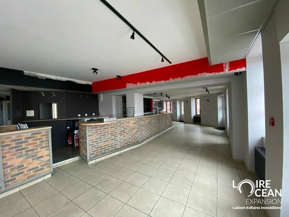 Local commercial · 250 m² · Location — photo 2