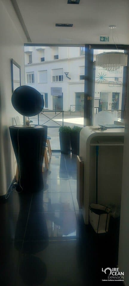 Local commercial · 88 m² · Achat des murs — photo 3