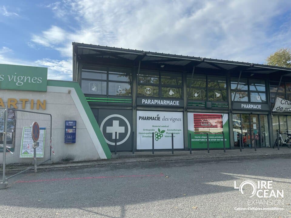 Local commercial · 270 m² · Location — photo 1