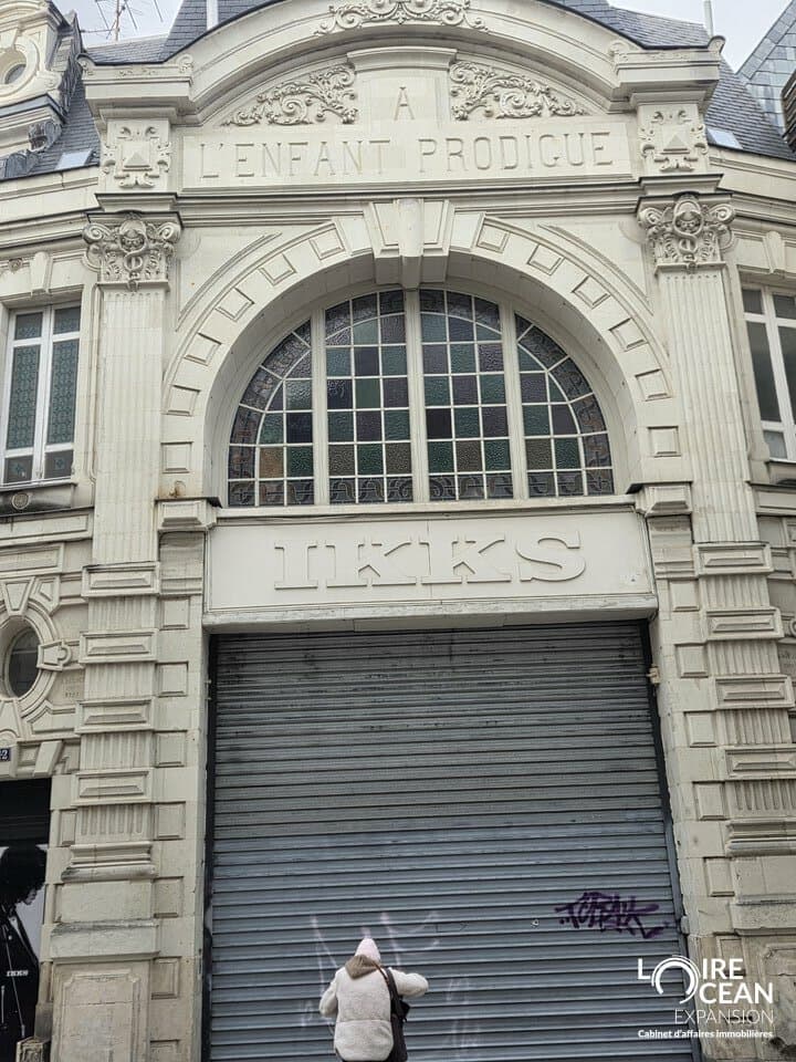 Local commercial · 380 m² · Location — photo 3
