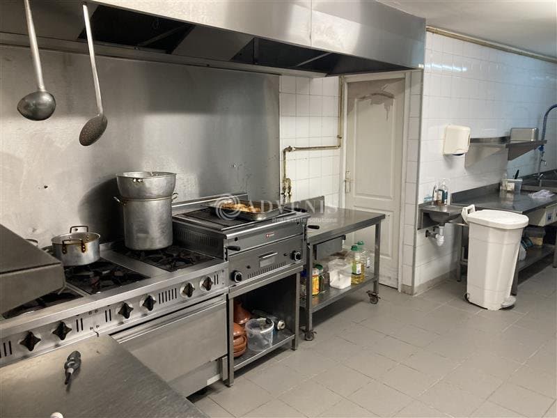 Local commercial · 250 m² · Achat des murs — photo 3