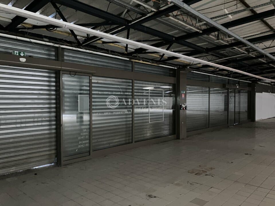 Local commercial · 1480 m² · Achat des murs — photo 3