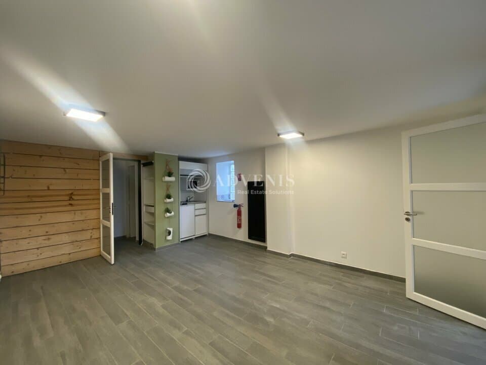 Local commercial · 47 m² · Achat des murs — photo 3