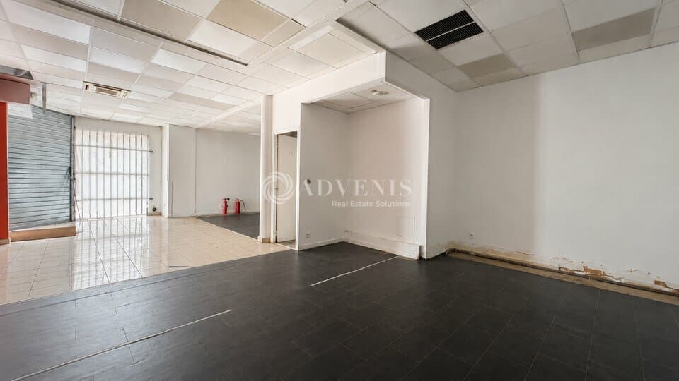 Local commercial · 85 m² · Location — photo 3